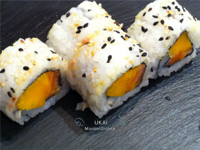 706SAKE MANGO URAMAKI